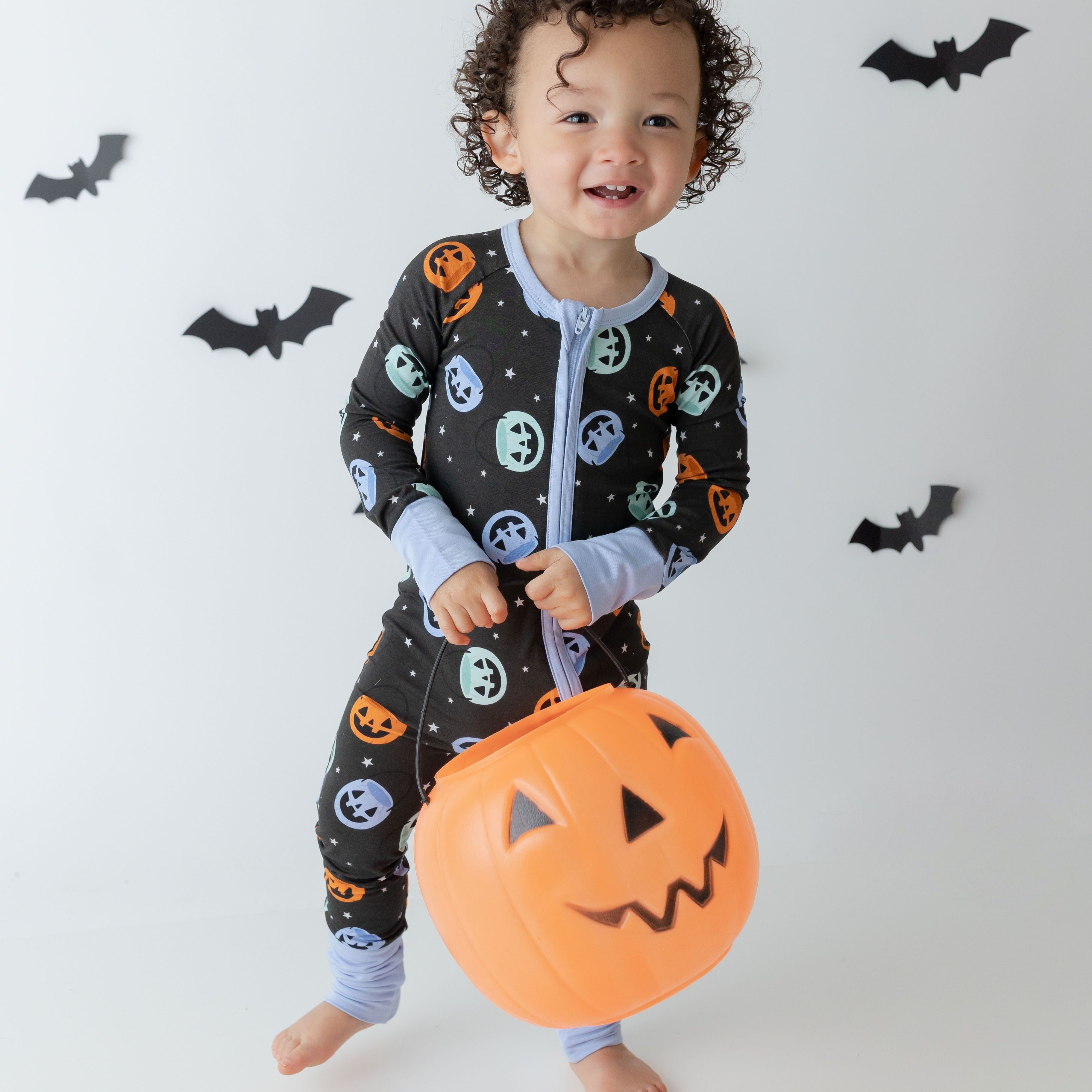 bluepumpkinft2_17b6c1b3-bb7d-4f8f-b05c-d62727f195df.jpg